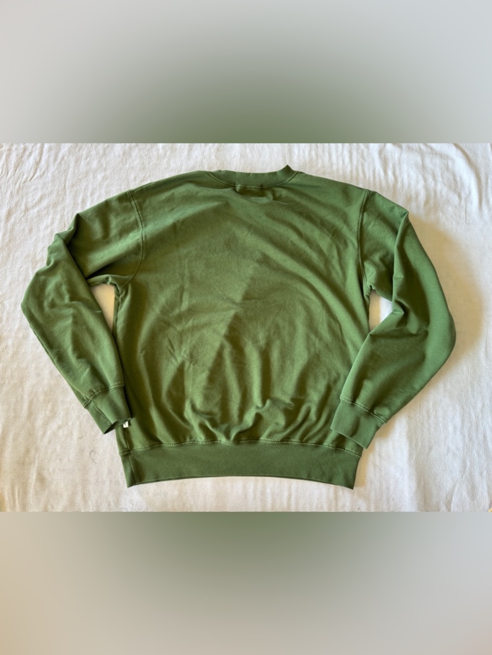 Magnolia Embroidered Heart Sweatshirt Sage Green Crewneck Womens Medium‎ - Picture 3 of 7
